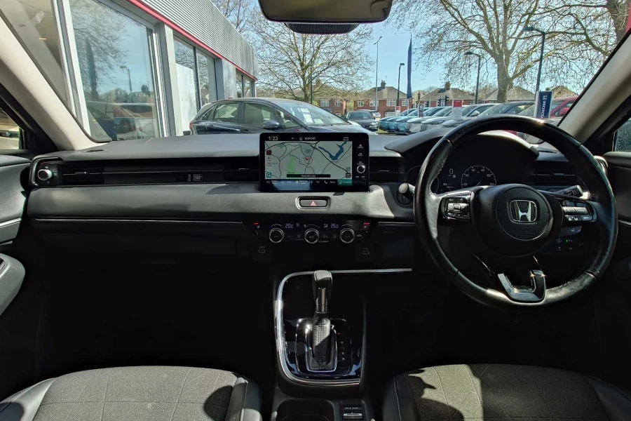 Vehicle Image - 3