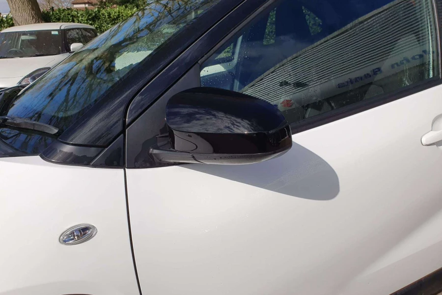 Vehicle Image - 3