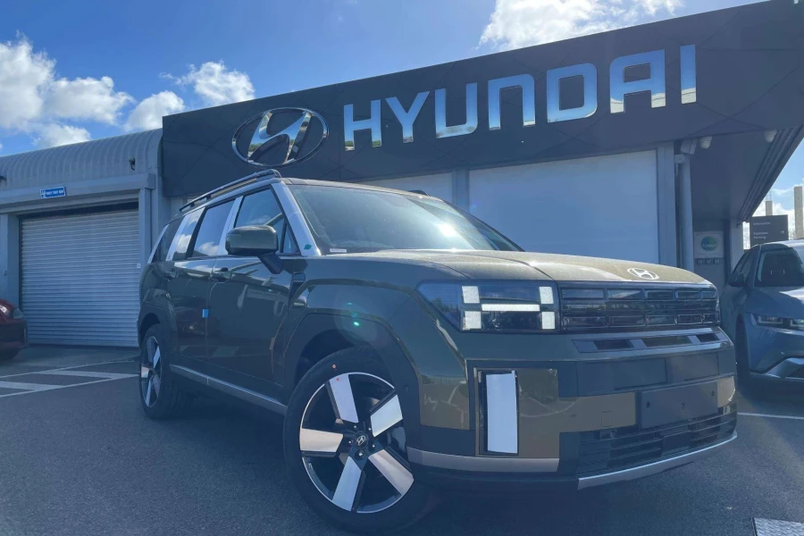 Vehicle Image - 0
