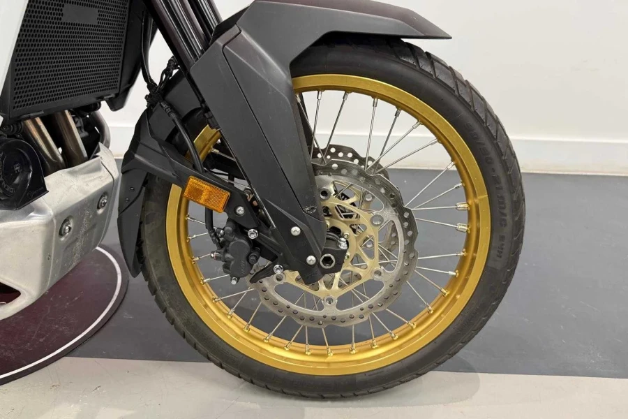 Vehicle Image - 3