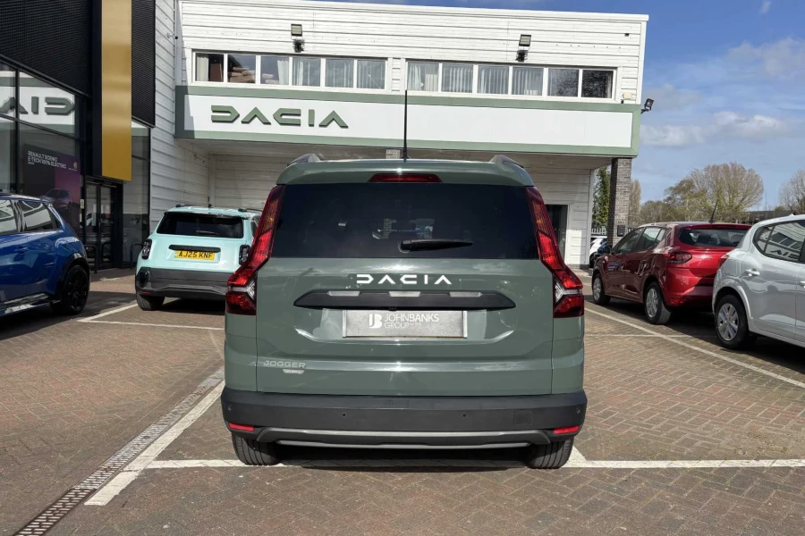 Vehicle Image - 2