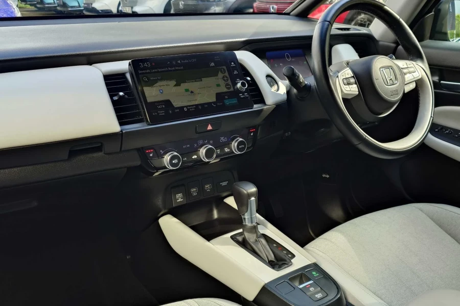 Vehicle Image - 1