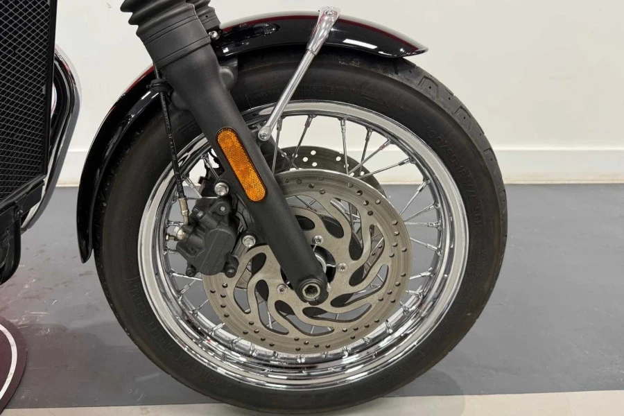 Vehicle Image - 3