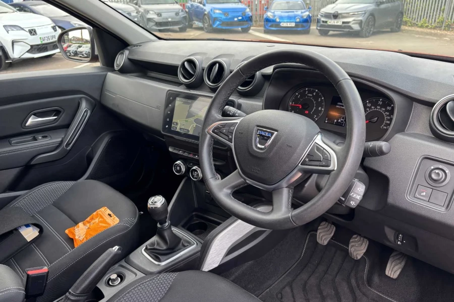 Vehicle Image - 3