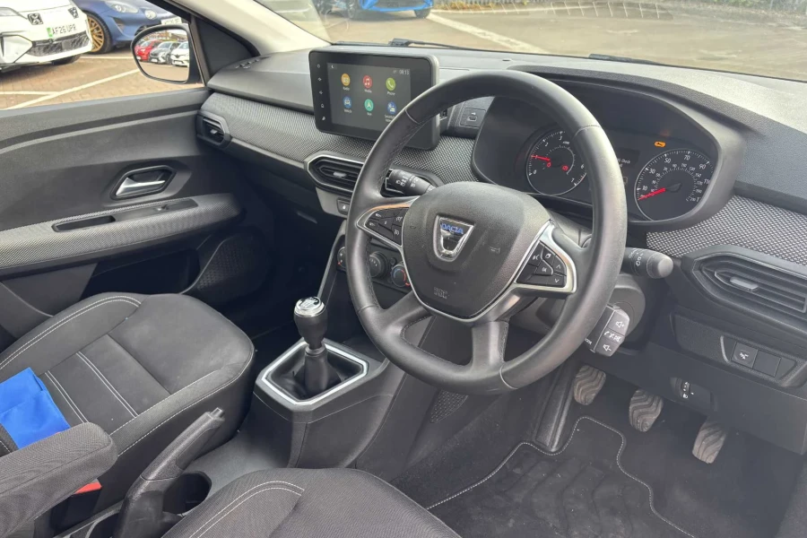 Vehicle Image - 3