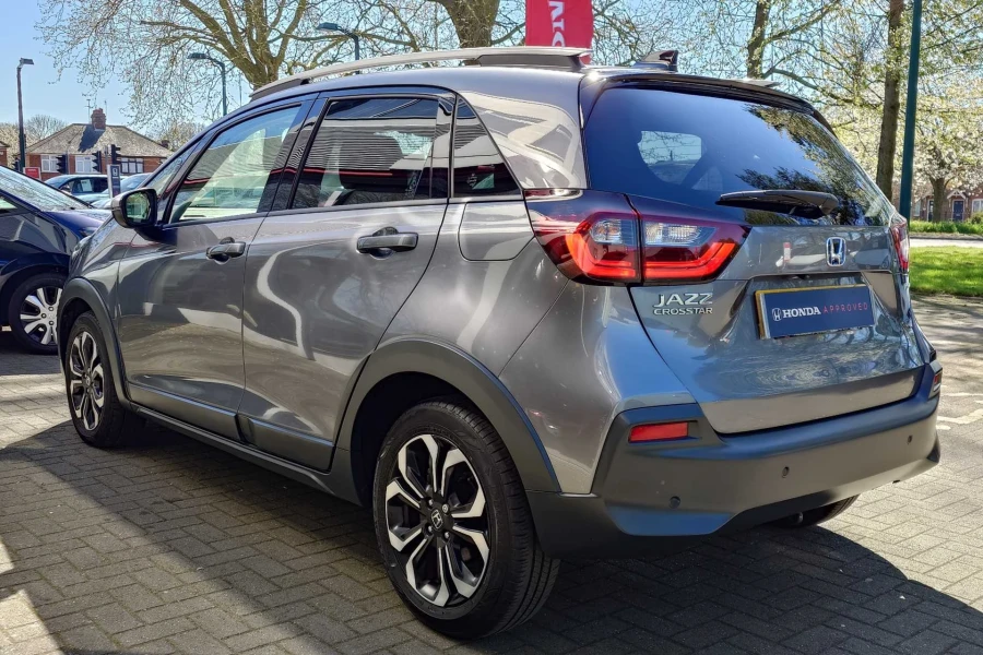 Vehicle Image - 2