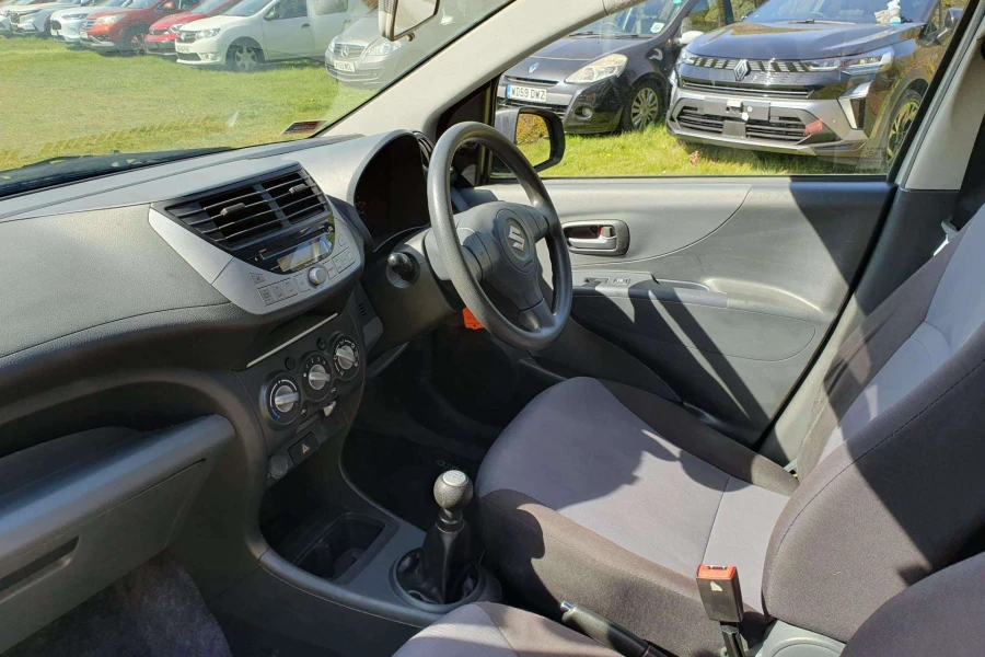 Vehicle Image - 3