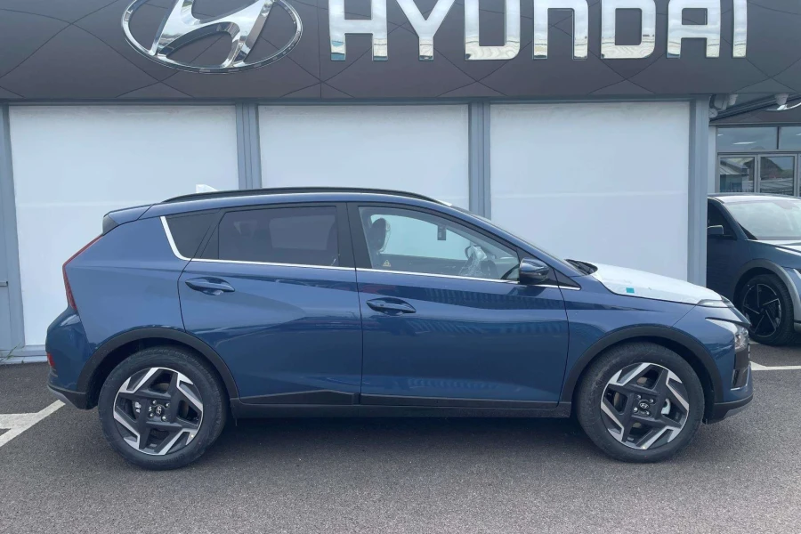 Vehicle Image - 1