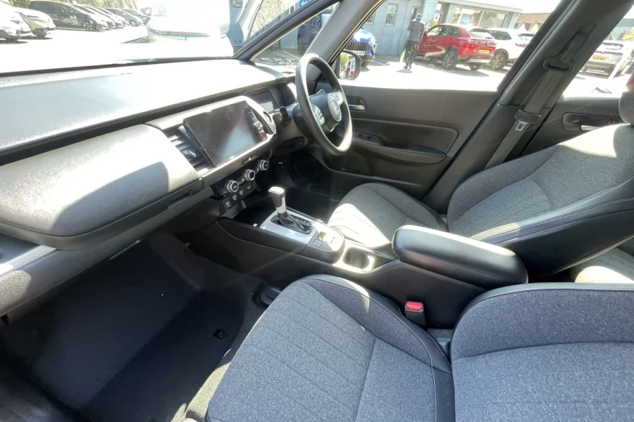 Vehicle Image - 1