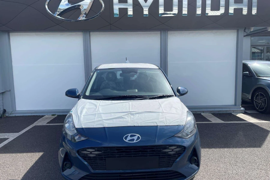 Vehicle Image - 3
