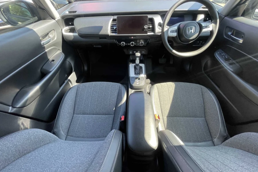 Vehicle Image - 3