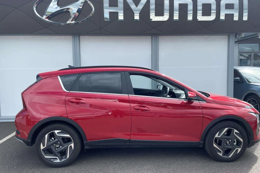 Vehicle Image - 1