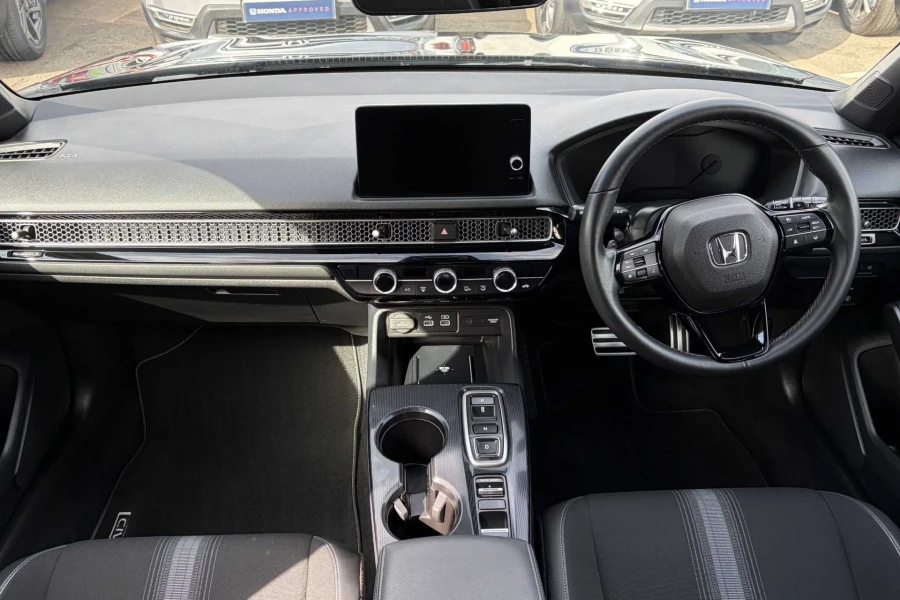 Vehicle Image - 3