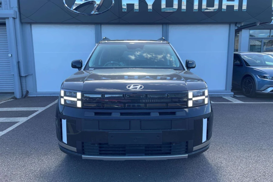 Vehicle Image - 3