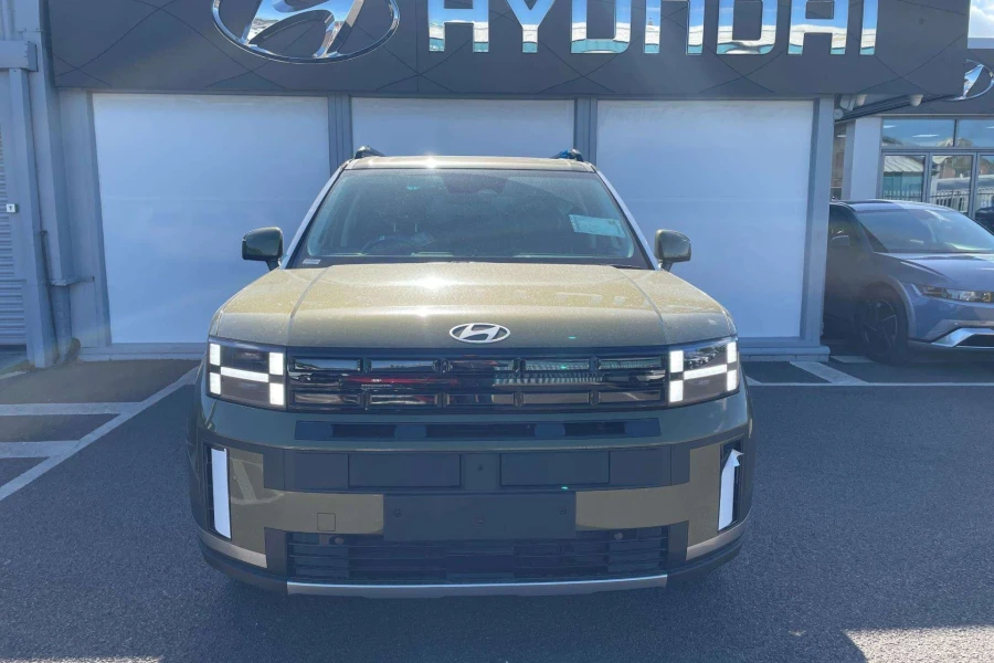 Vehicle Image - 3
