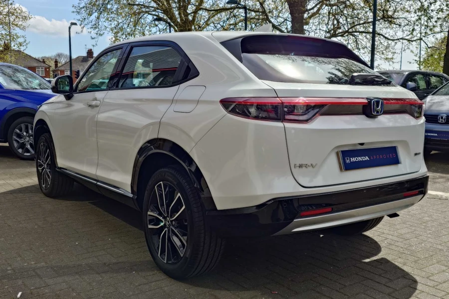 Vehicle Image - 2