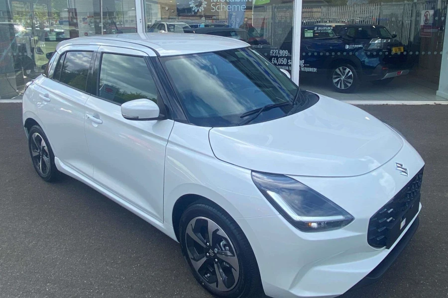 Vehicle Image - 0