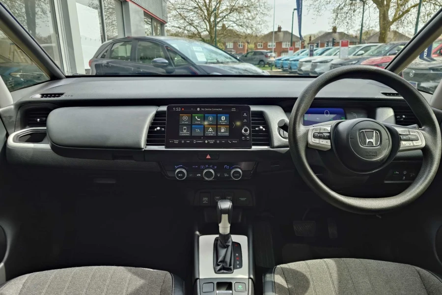 Vehicle Image - 3