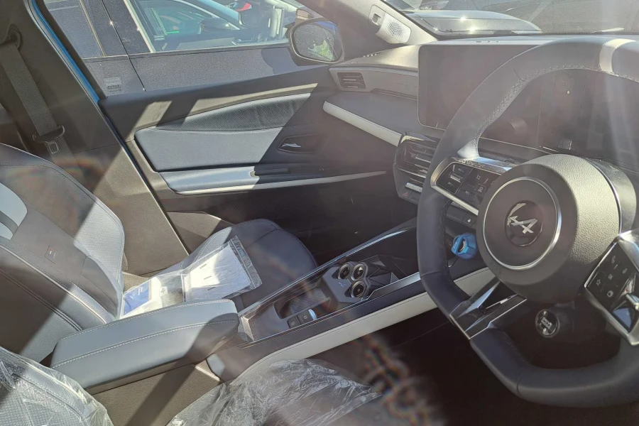 Vehicle Image - 3