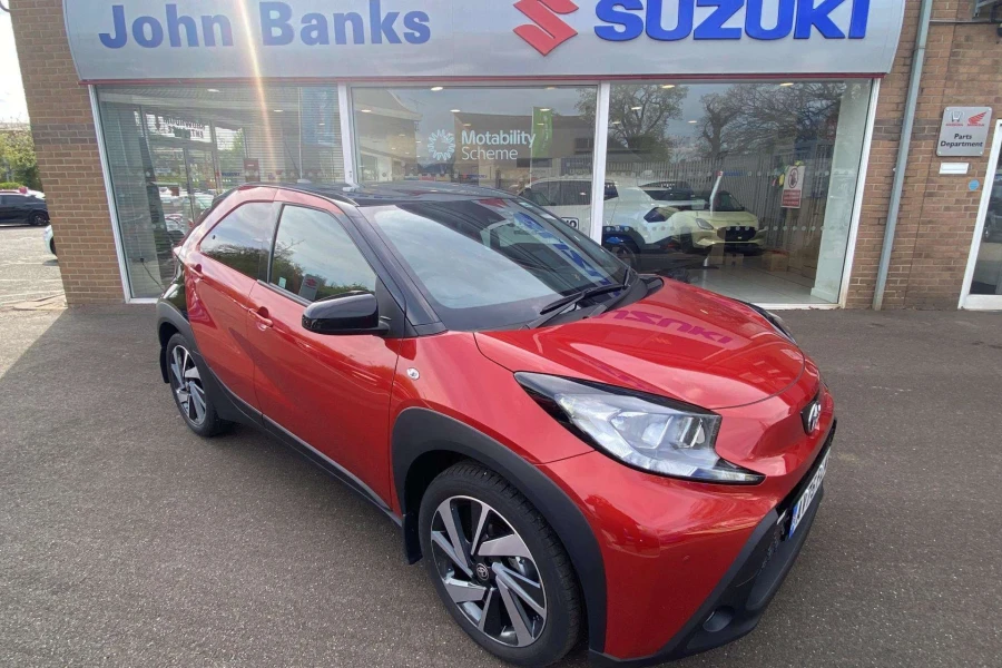 Vehicle Image - 2