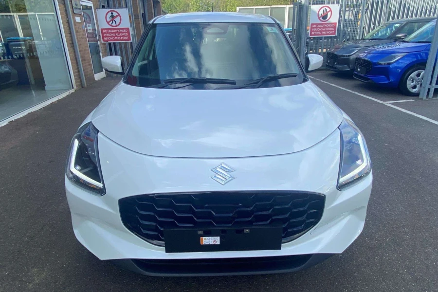 Vehicle Image - 3