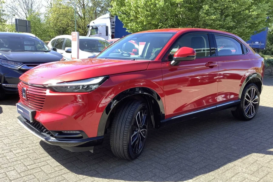 Vehicle Image - 2