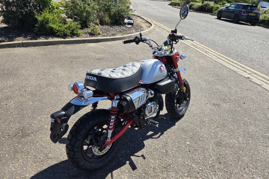 Vehicle Image - 2