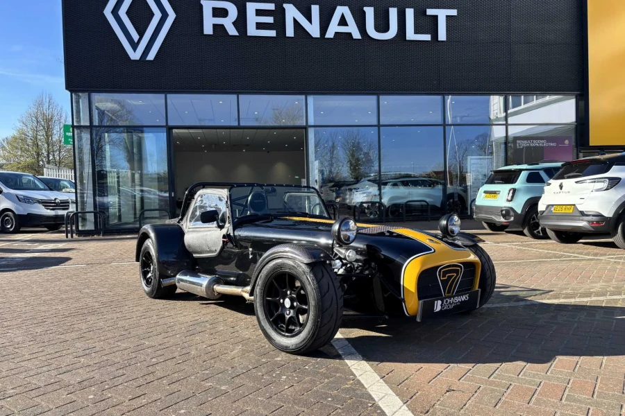 Vehicle Image - 0