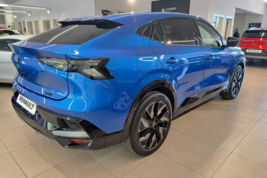 Vehicle Image - 2