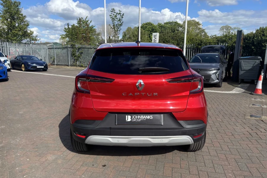 Vehicle Image - 2