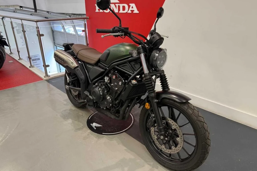 Vehicle Image - 1