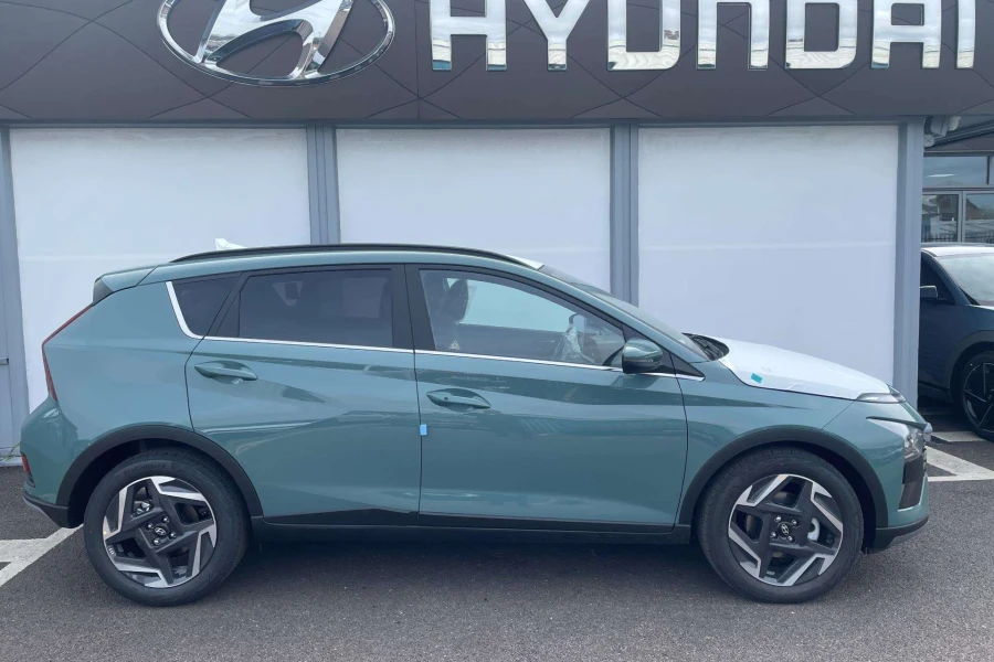 Vehicle Image - 1