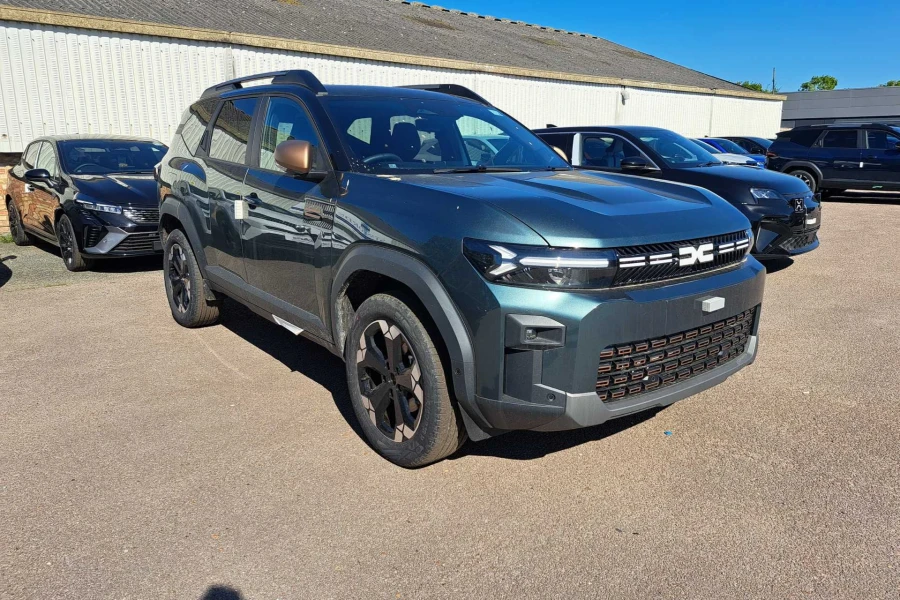 Vehicle Image - 0