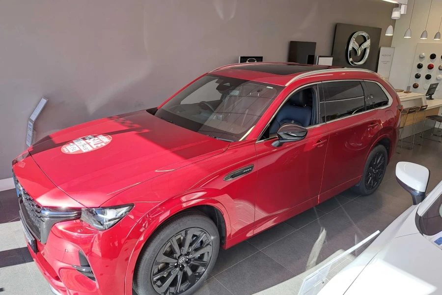 Vehicle Image - 3