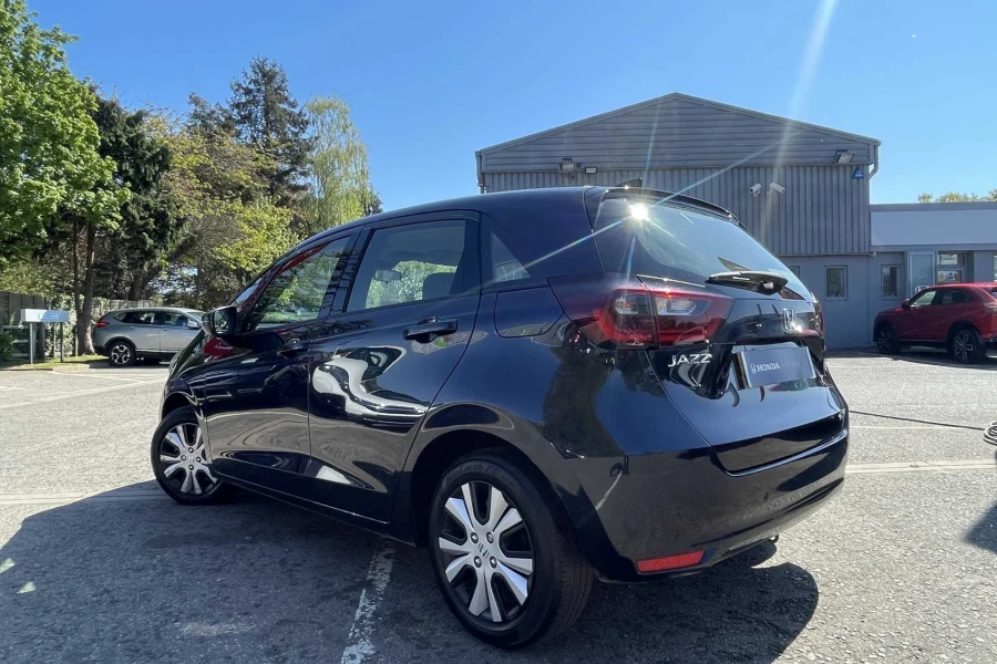 Vehicle Image - 2
