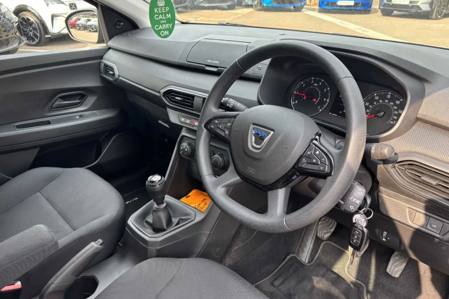 Vehicle Image - 3