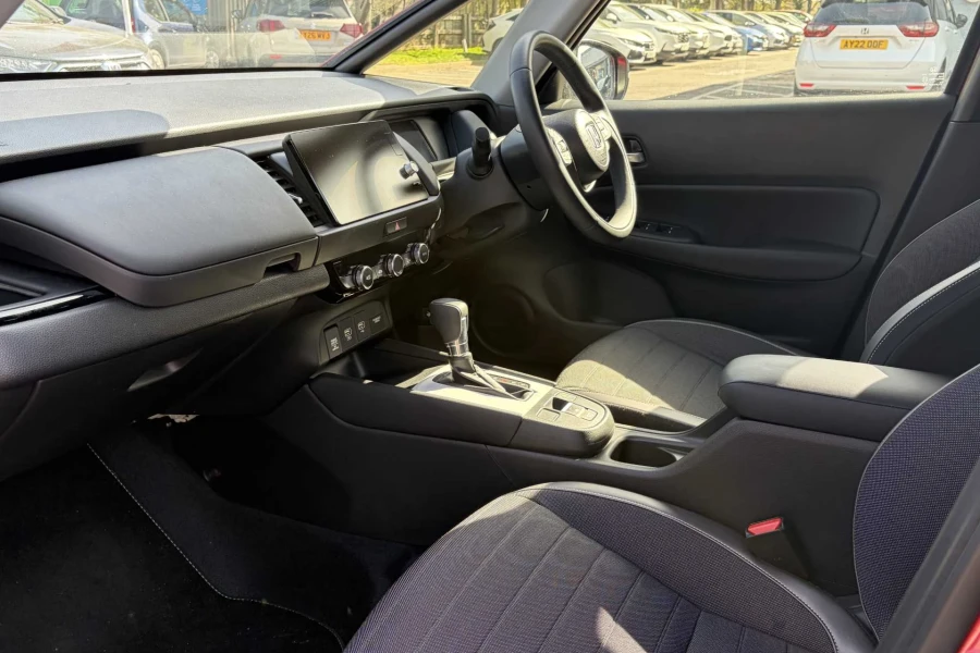 Vehicle Image - 1