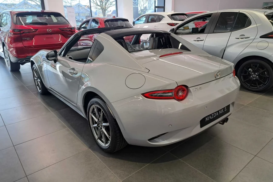 Vehicle Image - 3
