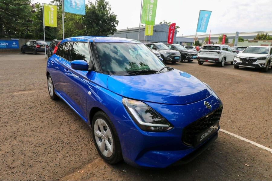 Vehicle Image - 0