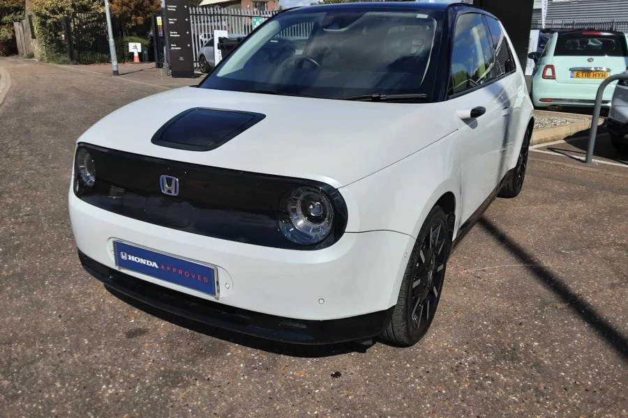 Vehicle Image - 3