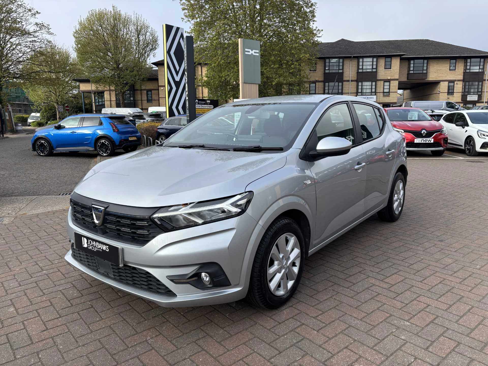Vehicle image 7
