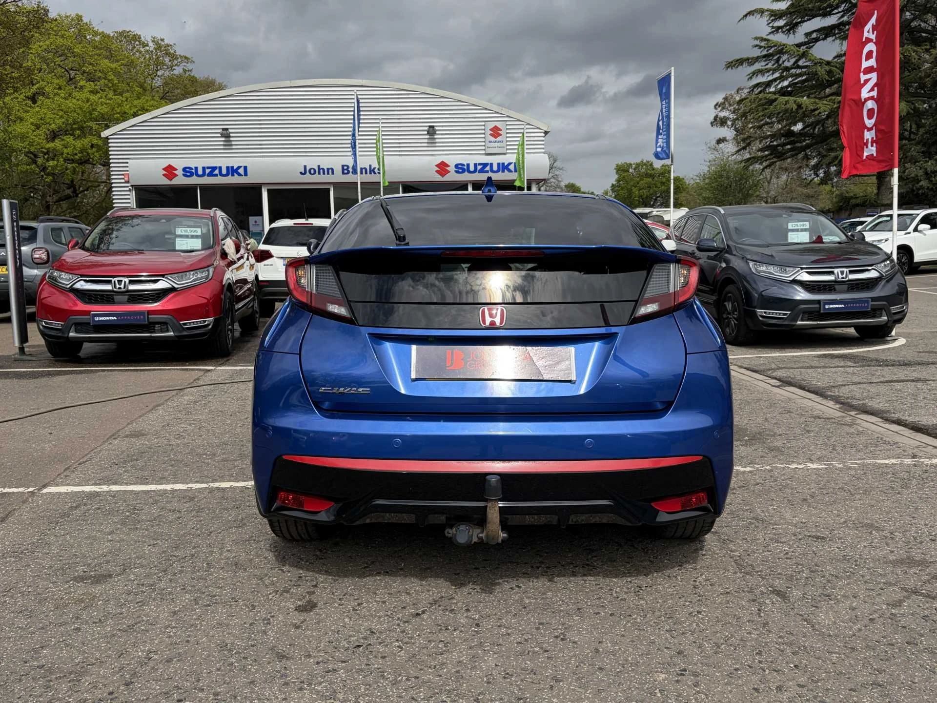 Vehicle image 7