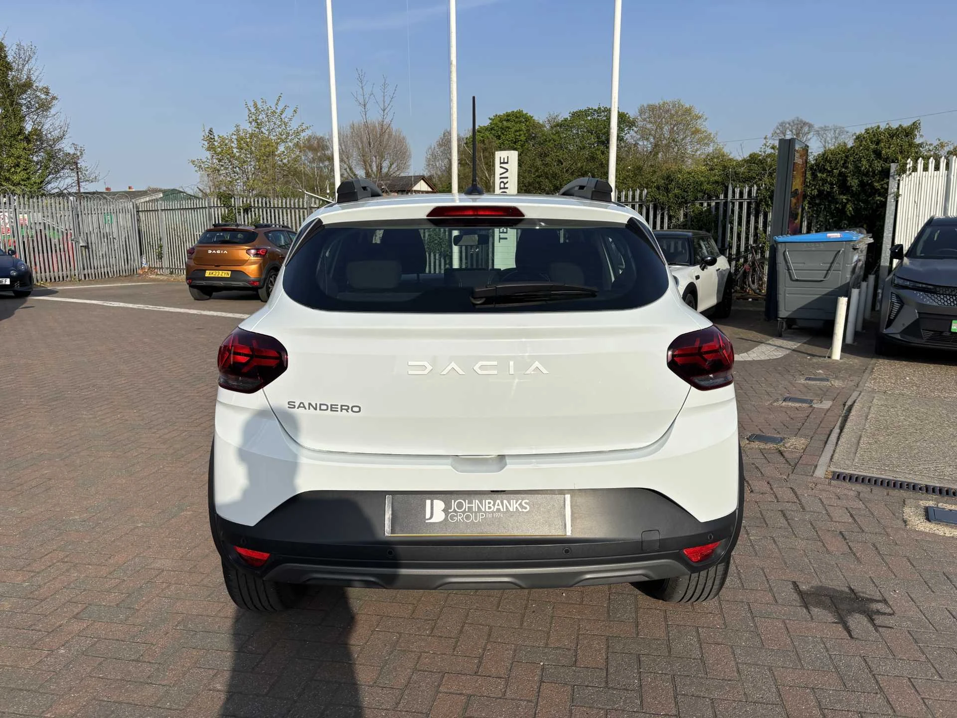Vehicle image 3
