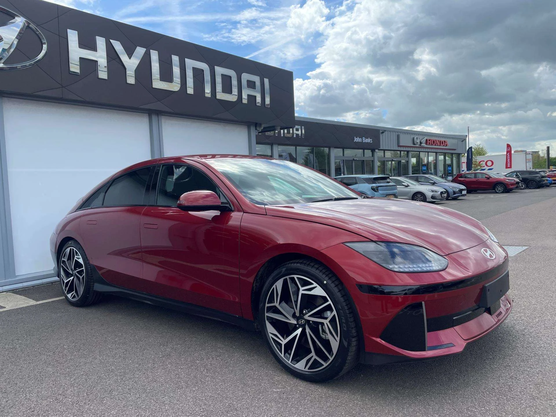 Vehicle image 5
