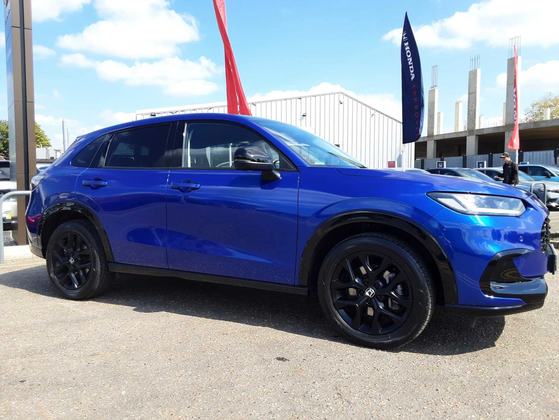 Vehicle image 4