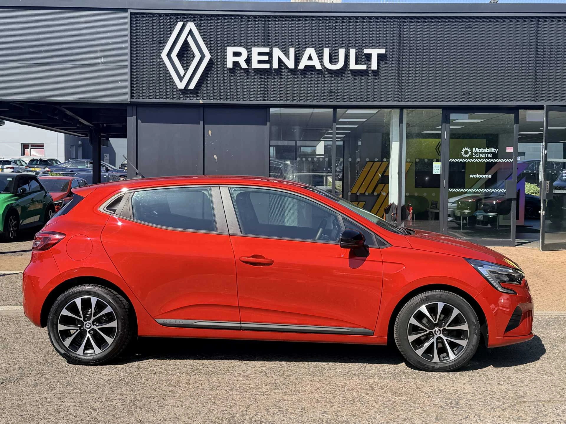 Vehicle image 5