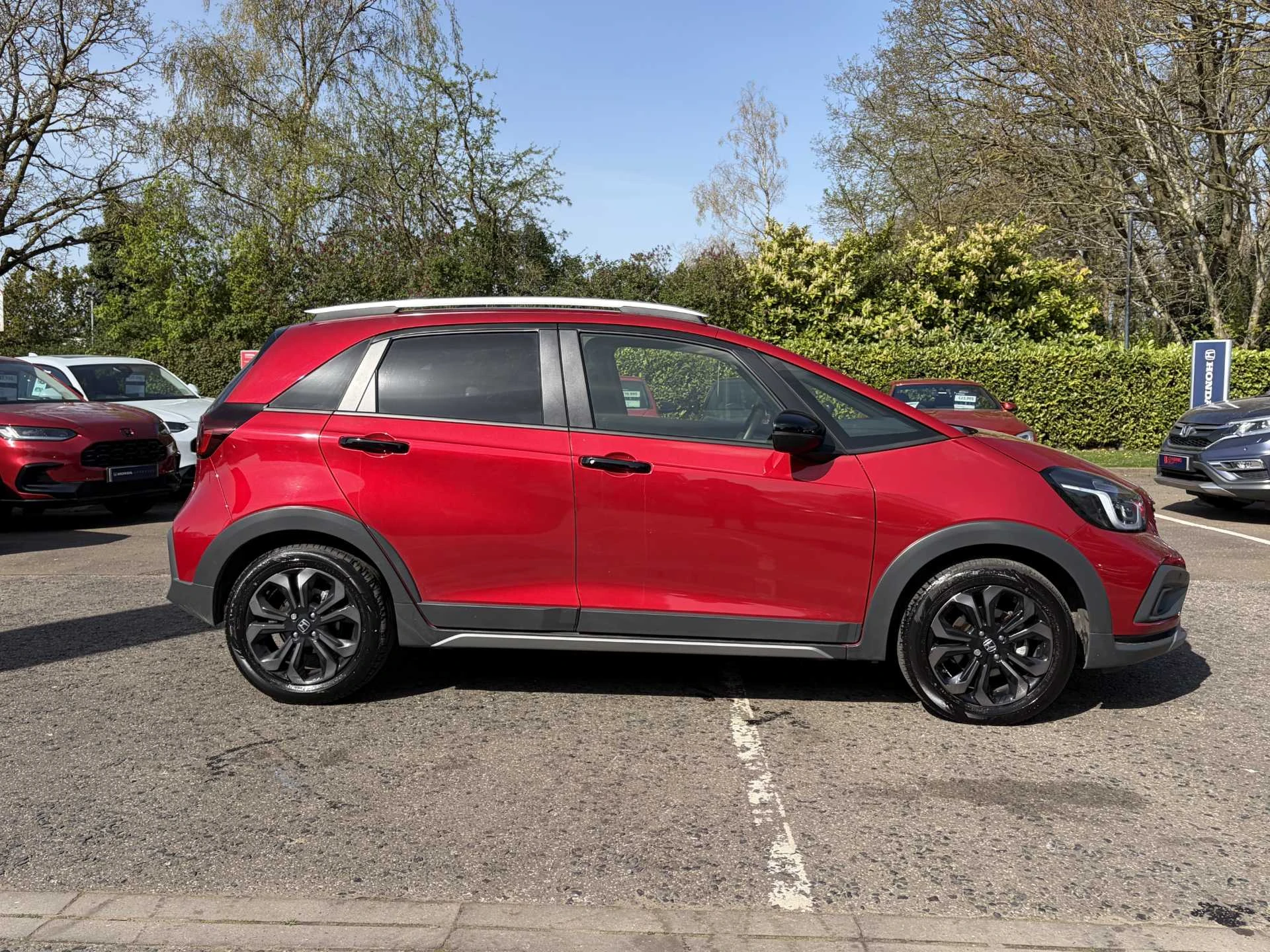Vehicle image 5