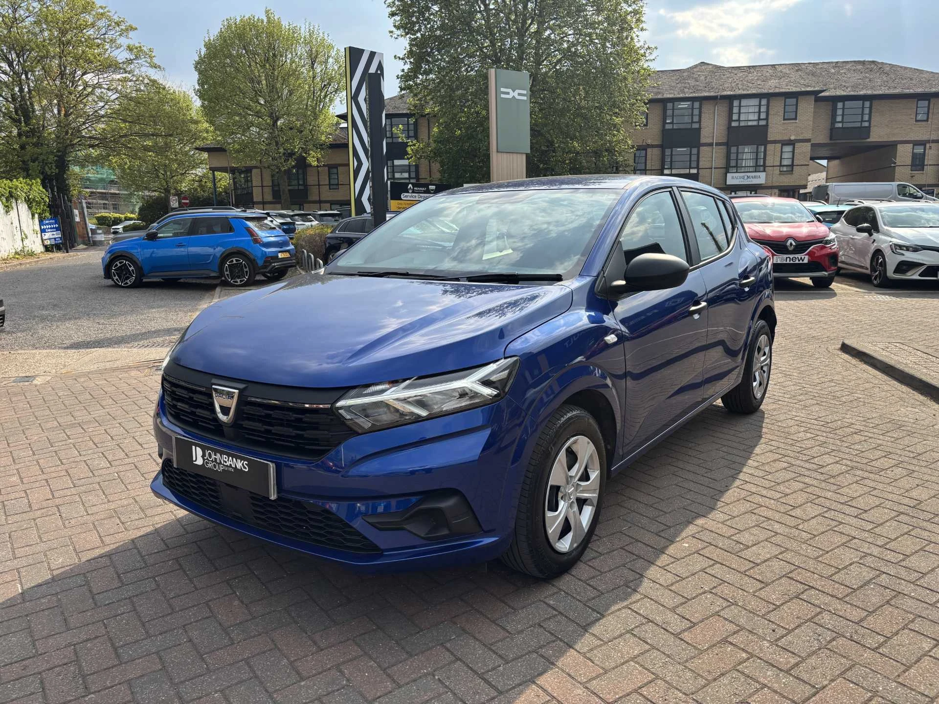 Vehicle image 7