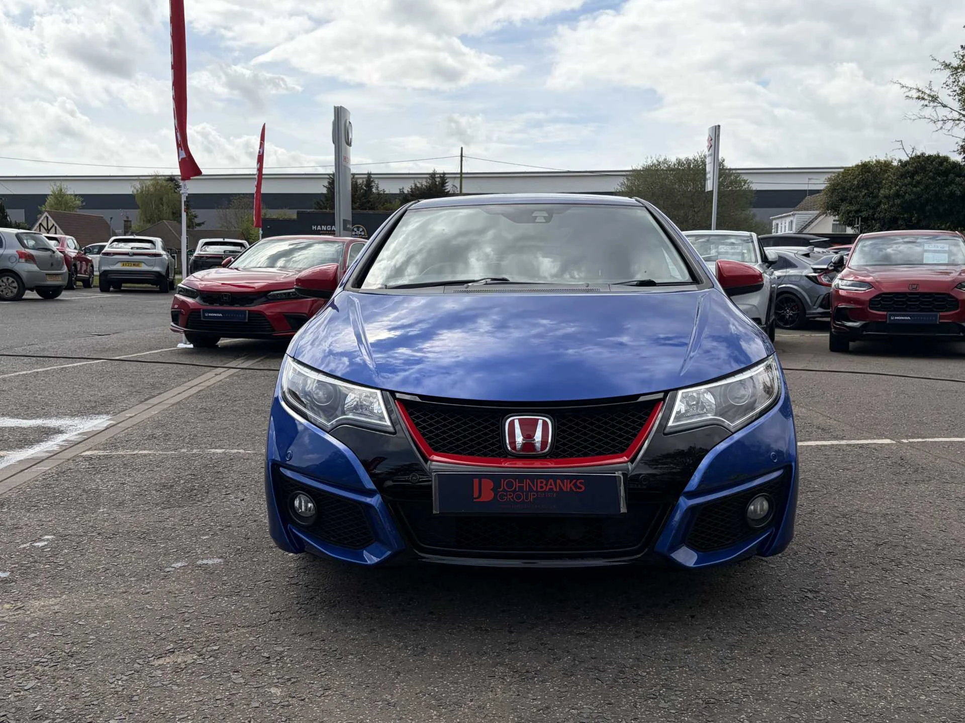 Vehicle image 6