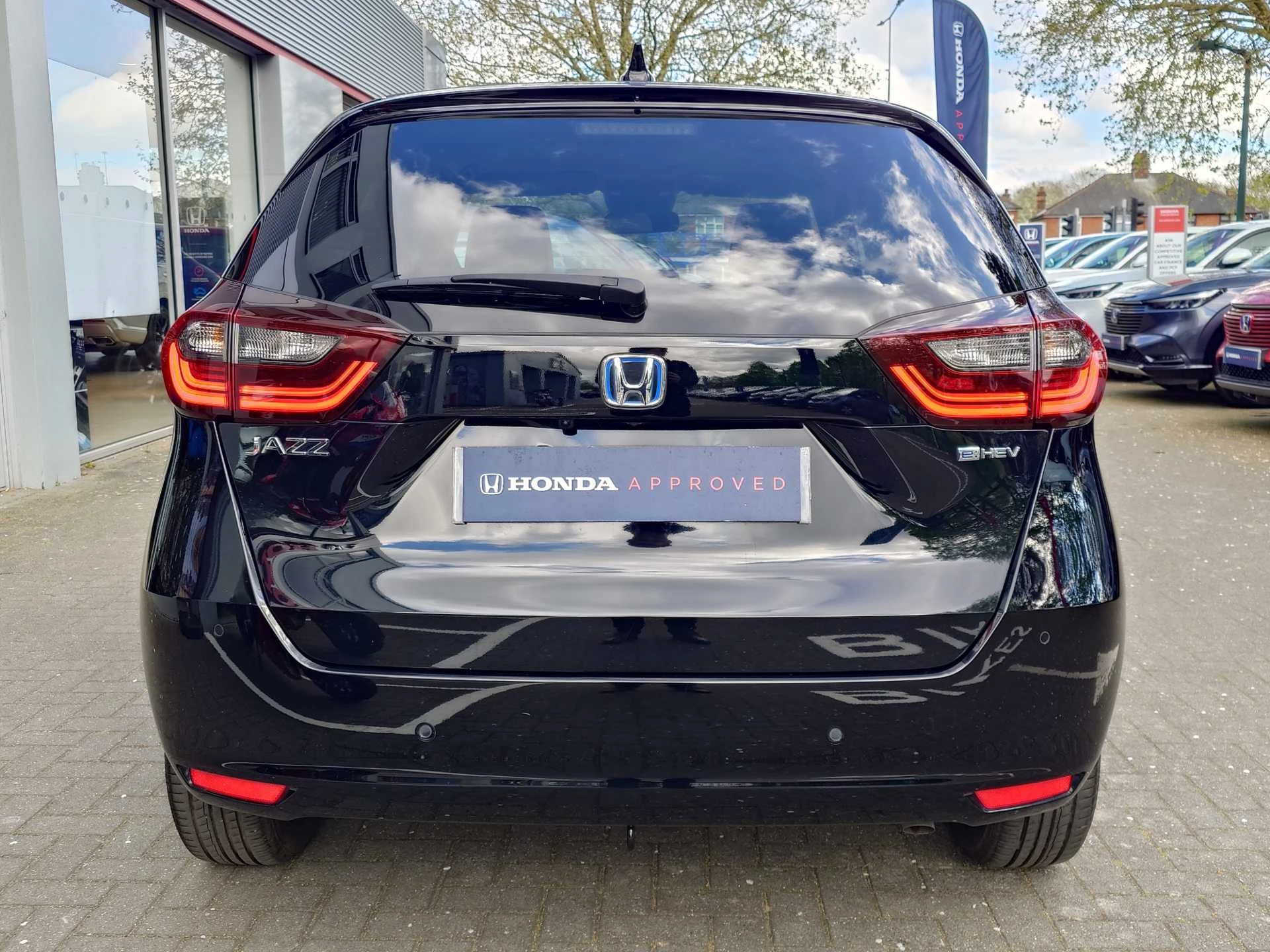 Vehicle image 7